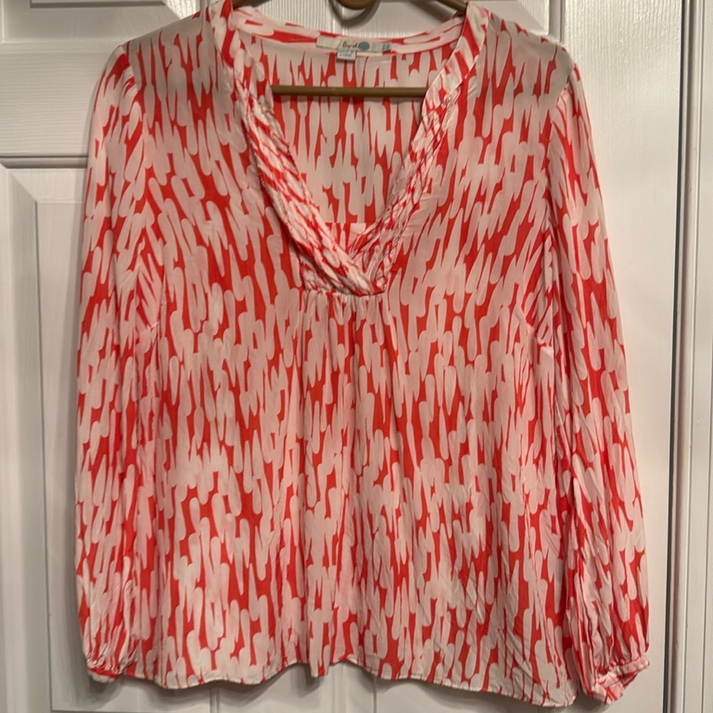 Boden silk shirt in Swing shape - coral and white.